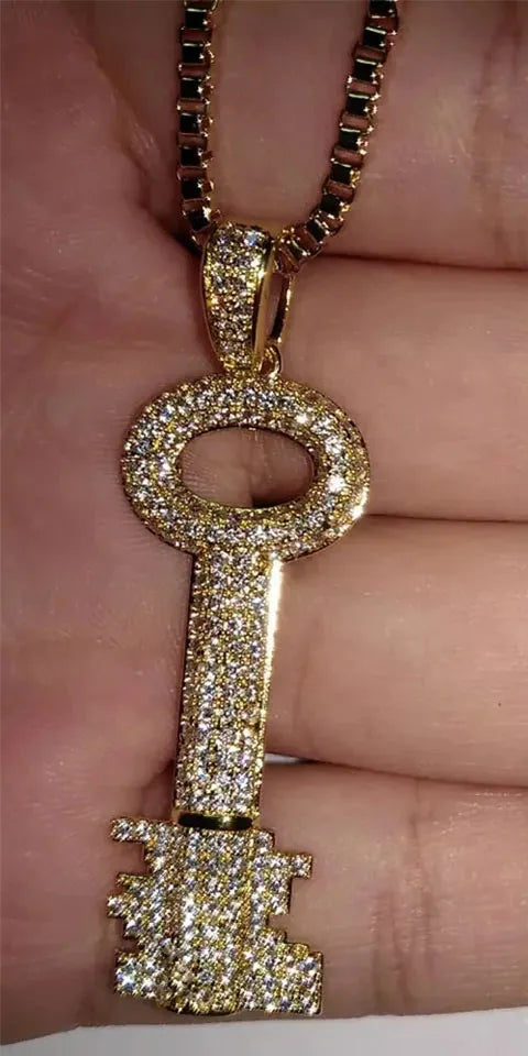 VANAXIN Romantic Key Pendant Necklaces Charms Cute Lock Heart Jewels High Quality Silver Color Chain Valentine Gift